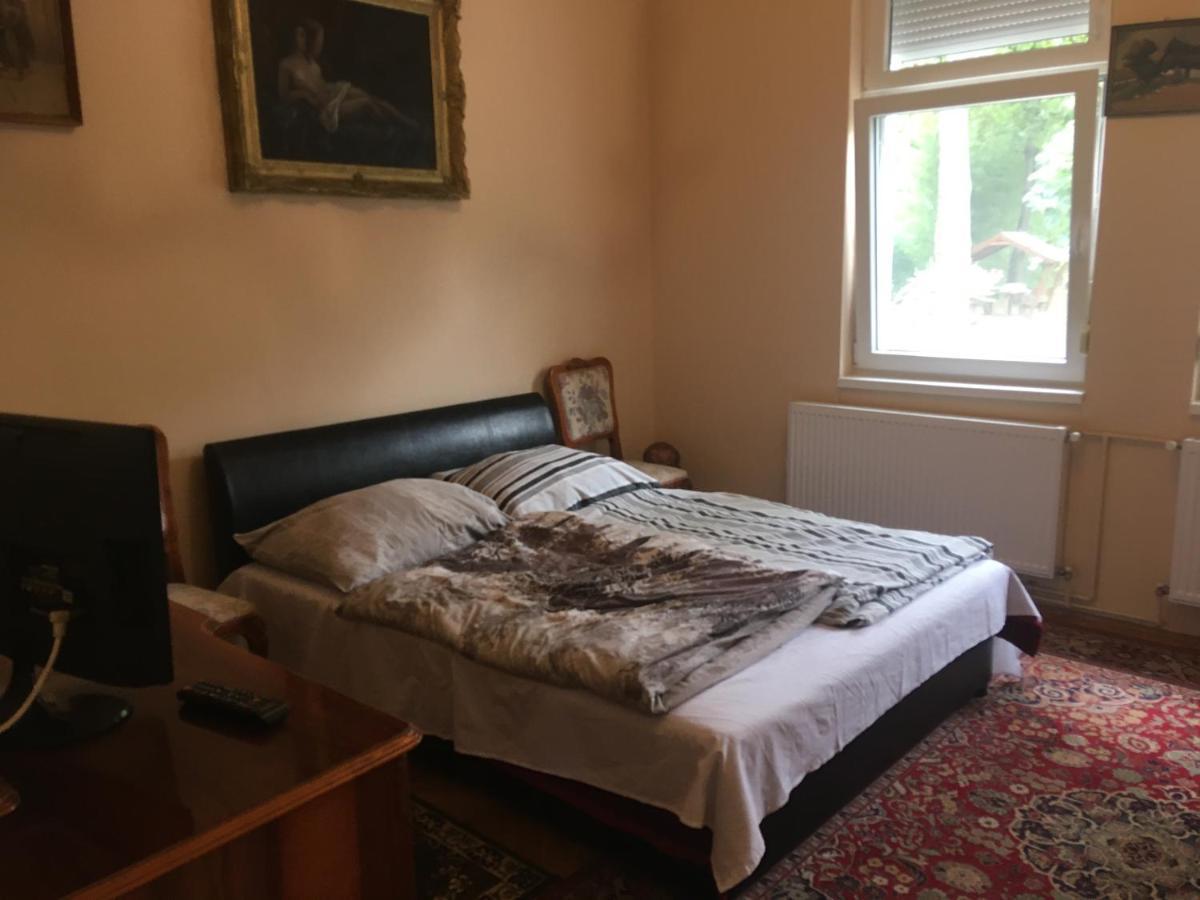 Honved Apartmanhaz Балатонлеле Екстериор снимка